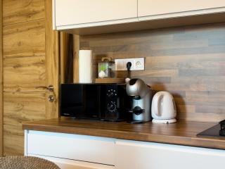 The Minimalist Suite - 2