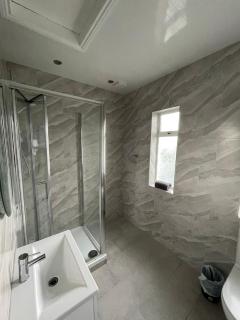 Comfort Double Room near Airport - 5 - 6