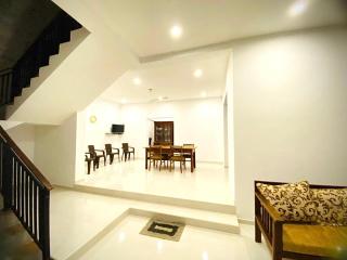 Emerald Sea Breeze - Madiha - 5