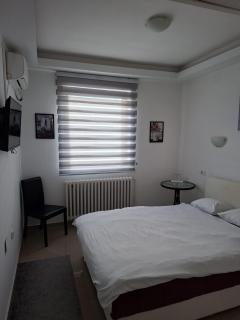 Bela Ruza Rooms For Rent Near Airport - 1