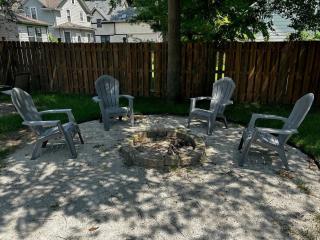 Great For Families DT Libertyville near Naval Base - 9