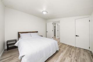 Cozy 3BR Home - Laundry and Parking - FIFA Ready - 0