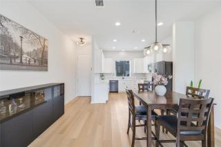 Spacious 2BR with Flex Room Home - Near Tech Campuses - 2