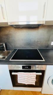 Modern Apartment Close to Subway & Vineyards - 1