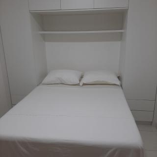 Quarto confortável pertinho da praia - 8