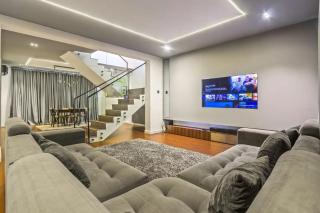 Avenue Montaigne - 1