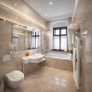 Hotel Grand - 1