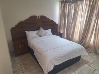 Airport view motel - 9