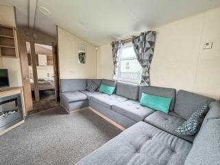 Lovely 8 Berth Caravan Nearby Scratby Beach In Norfolk Ref 50021F - 4