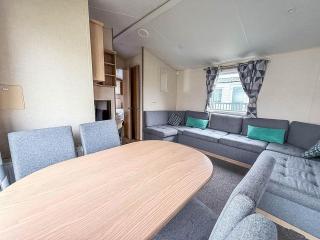 Lovely 8 Berth Caravan Nearby Scratby Beach In Norfolk Ref 50021F - 2