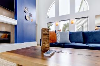 Outdoor Oasis - Poolside Movie Nights - Sleeps 16 - 2