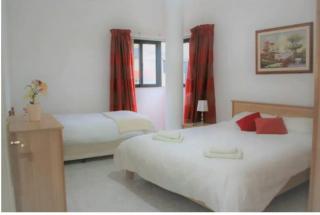 Bright Central Apartment Close to Shore - 1