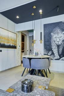 Central 2BR Bourgogne - 8