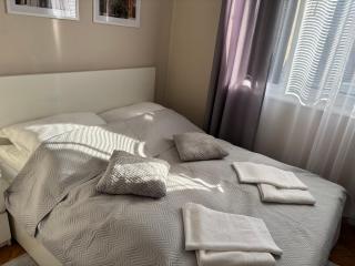 Przytulne mieszkanie w sercu Jeżyc - spacer do centrum - 3