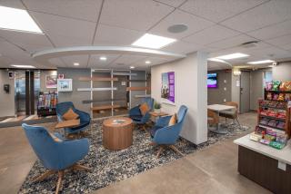 Coast Calgary Downtown Hotel & Suites by APA - 5