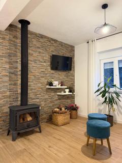 Casa da Ribeirinha - 1