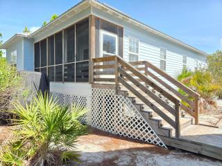 Newly Renovated Beach House steps to pool, Beach Access - 8