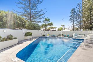 Ultimate Surfers Beachfront 2B - 5