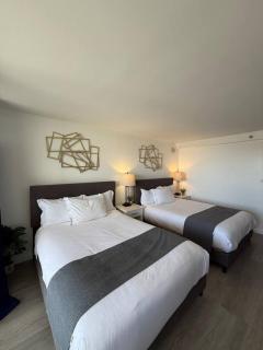 A Homie Getaway! Double Bed Studio with a VIEW - 9