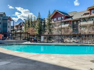 Cedar and Stone - 2 Bed 2 Bath Condo with Heated Pool and Hot Tub - 6