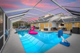 Canalfront Heated Pool Home | Pool Table & Kayaks - 8