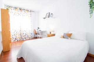 Gran apartamento completo- centro y conexiones - 0