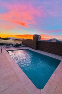 Luxurious Penthouse - 9