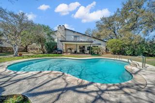 4BR Home with Pool Grill Sleeps 12 Near AFB - 0