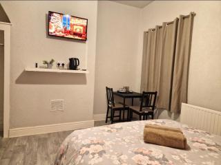 Red Lions Liverpool - 0