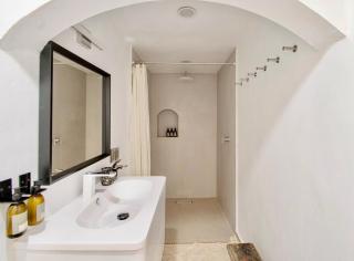 Casa Ha A Soulful 7Br Home w Rooftop, Condesa - 1