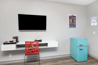 Royal Pagoda Motel Dodger Stadium - 3