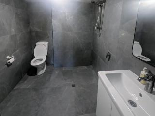 Dana-Central Apartment with Mount Ainslie Views - 6