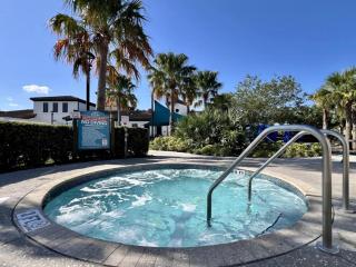 Gorgeous 4Bd TH Pool Windsor at Westside-2018WW home - 6