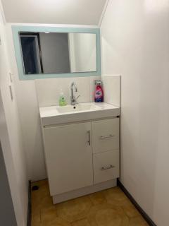 ADA Homestay - Doncaster - 1