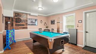 Lakeview Retreat w Kayaks Game Room Firepits Gated Community w Lake Beach Access - 8