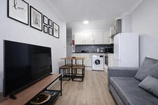 Modern1BR Apartment in Shepherds Bush W12 - 0