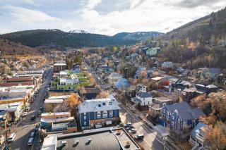 Charming 3BDR Downtown Condo Steps to Town Lift - 6