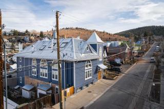 Stylish Downtown 3BR Walk to Ski Lift - 7