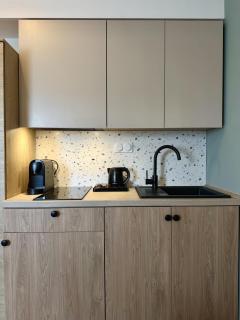 Summer Warsaw 1-Bedroom Apartment with City View Central - 6