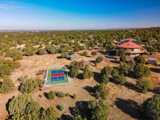 Pickleball Jacuzzi Grand Canyon Sleeps 12 - 1