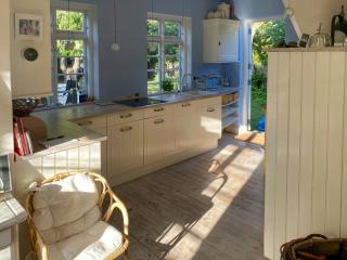 Villa From 1917 High Above Tisvildeleje - 7