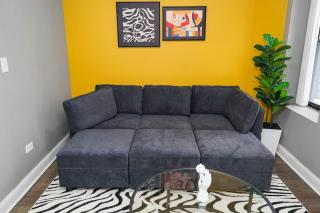 Cozy 2BR Unit Near Garfield Park & United Center - 5