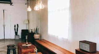 Khemjit cafe' and bed - 2