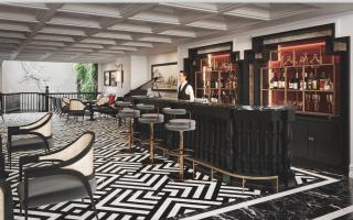 Aurora Hotel - 1