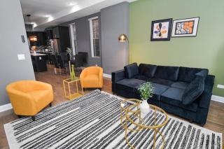 Modern 2BR Chicago Retreat Near United Center - 4