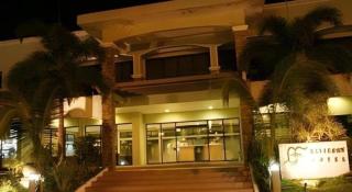 Bayfront Hotel Subic - 8