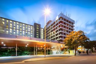 Large 11th floor City Apartment - Sea Views - 8