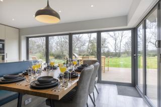 Stunning Detached Countryside Home in Cheltenham - 4