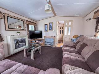 Brilliant 6 Berth Caravan For Hire With Decking By The Norfolk Coast Ref 50064G - 2