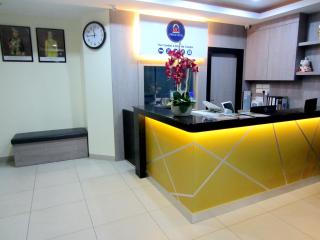 RG Grand Hotel - Parit Raja - 5